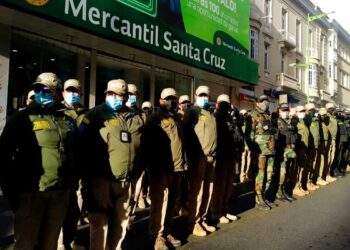Plan ‘Unidos y Seguros en Navidad’ desplaza más de 8.000 policías en todo el país