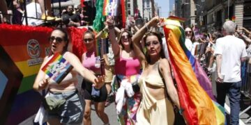 El Congreso de EEUU aprueba la ley del matrimonio homosexual.