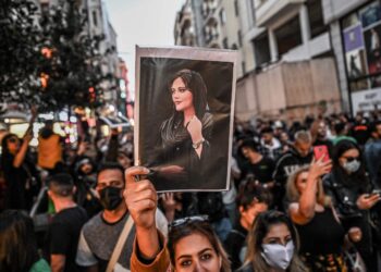 Primera ejecución en Irán de una persona implicada en las protestas.