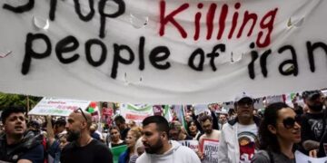 La Unión Europea condena la ejecución de un manifestante en Irán.