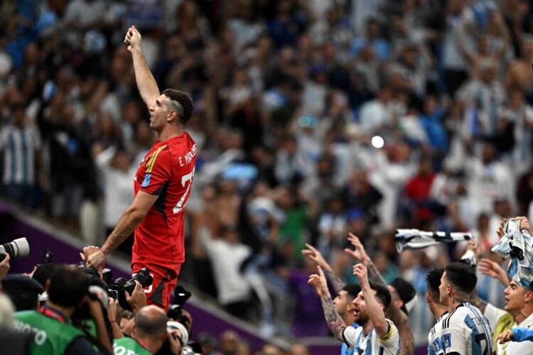 'Dibu' Martínez