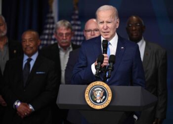 Biden pide la liberación de los presos políticos en Cuba.