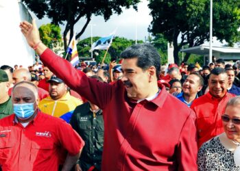 Tres nuevas condenas a 30 años de cárcel por ataque contra Maduro.