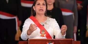 Boluarte pide poner fin a la violencia en el país y reitera un diálogo.