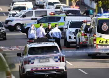 Mueren dos policías tiroteados en una redada en Brisbane, Australia.