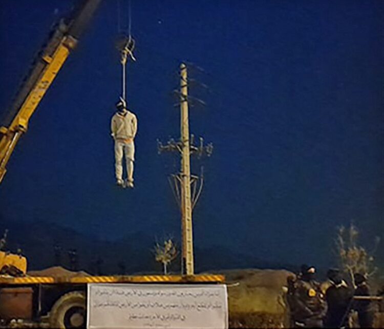 Ejecución pública en Irán de un segundo condenado a muerte.