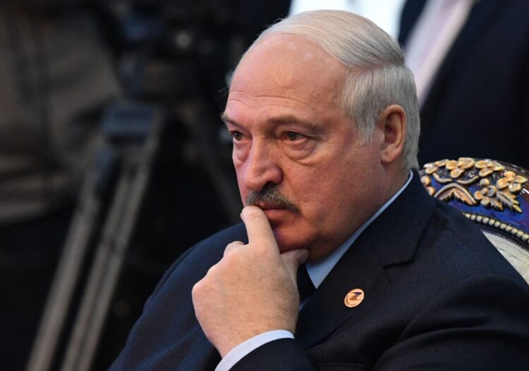 Lukashenko nombra nuevo ministro de Exteriores tras la muerte de Mikei.