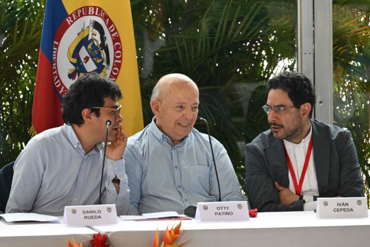 ELN anuncia 'paro armado' en región de Colombia.