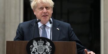 Johnson ganó un millón de dólares por dar discursos desde su dimisión.