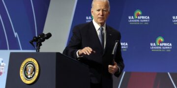 Biden aprueba la declaración de catástrofe en Florida por el huracán.
