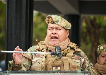 El jefe militar durante su discurso. Foto: ABI.