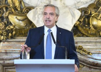 Fernández