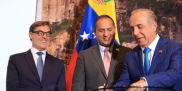 Colombia y Venezuela ultiman plan para apertura de la frontera terrestre.