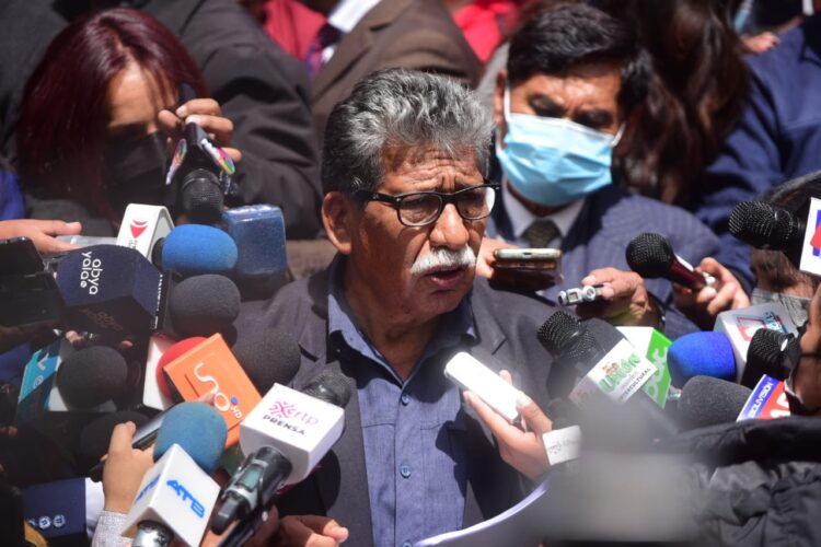 Dirigente del PS-1 asegura que no hay ningún acuerdo político con el presidente Luis Arce