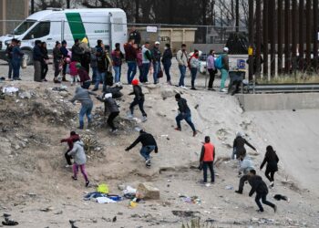 Corte Suprema mantiene medida que permite bloquear a migrantes.