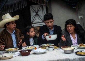 Gobierno de Perú otorga un salvoconducto a la familia de Pedro Castillo.