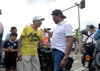 Senado convocará nuevamente a Luis Fernando Camacho para que brinde informe oral