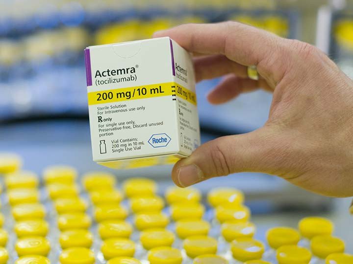 Roche obtiene homologación de su medicamento contra COVID-19.