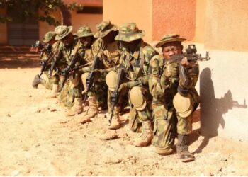 200 'terroristas' y diez soldados muertos tras varios días de operaciones.