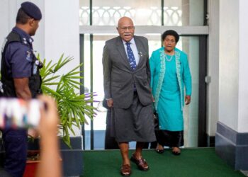 Parlamento confirma a opositor Rabuka como primer ministro de Fiyi.