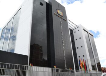 Procurador afirma que el dinero pendiente en juicios supera los $us 10.000 millones