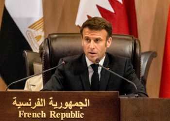Macron condena el 'odioso ataque contra los kurdos de Francia'.