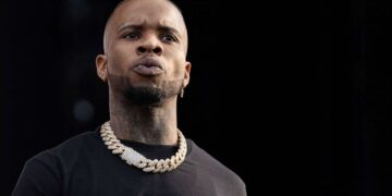 Jurado declara culpable a rapero Tory Lanez por disparar.