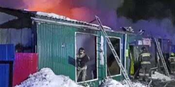 20 muertos por un incendio en una residencia de mayores en Rusia.