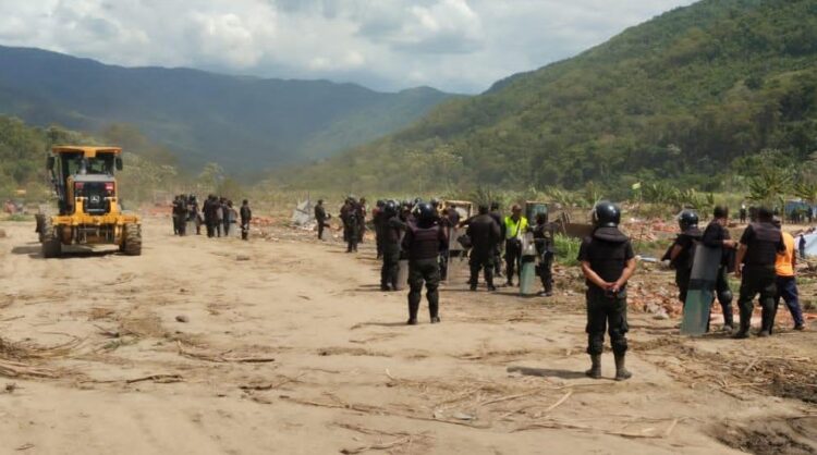 Los operativos se realizaron junto a la Policía. Foto: Facebook Eduardo del Castillo