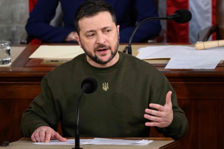 Zelenski asegura que 'no hay alternativa' al suministro de tanques Leopard.