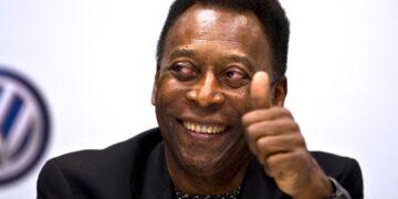 Metsola a Pelé: 'Mostró al mundo que no hay sueño demasiado grande'.