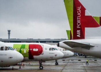 Renuncias en el gobierno portugués por escándalo de indemnización.