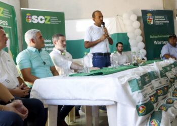 El gobernador Camacho durante una actividad de gestión. Foto: Gobernación Santa Cruz.