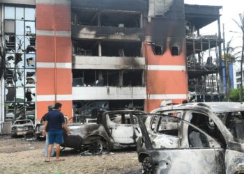 Pese a instrucción de ‘resguardo pacífico’ de instituciones públicas, afines a Camacho y a la Unión Juvenil destruyen varios inmuebles