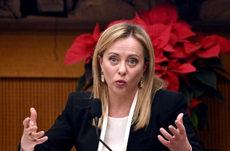 Italia aprueba ley contra las fiestas ilegales con amenaza de cárcel.