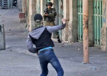 El ejército israelí bombardeó el viernes un sitio de fabricación de cohetes en la bloqueada Franja de Gaza. Foto: AFP