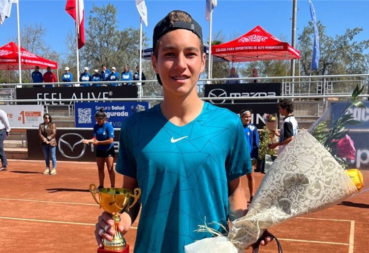 El tenista boliviano Terrazas es campeón Sub-16 en Chile