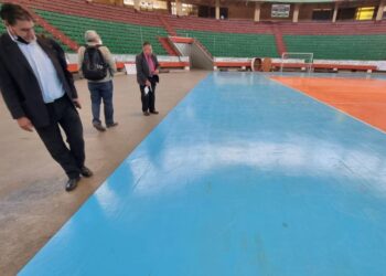 La cancha del coliseo Borelli está deteriorado