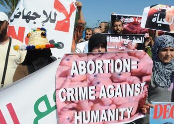 Indignación en Marruecos por muerte de adolescente tras aborto clandestino