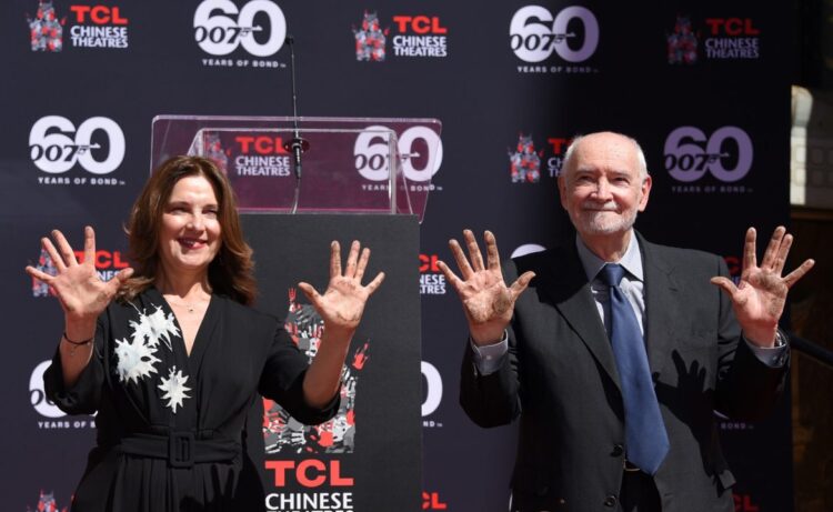 Nuevo James Bond servirá ‘al Rey y al país’, anuncian sus productores