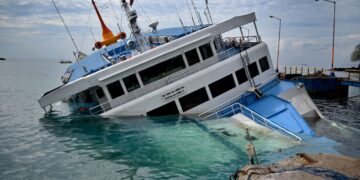 Accidente de barco en Nigeria deja 76 muertos