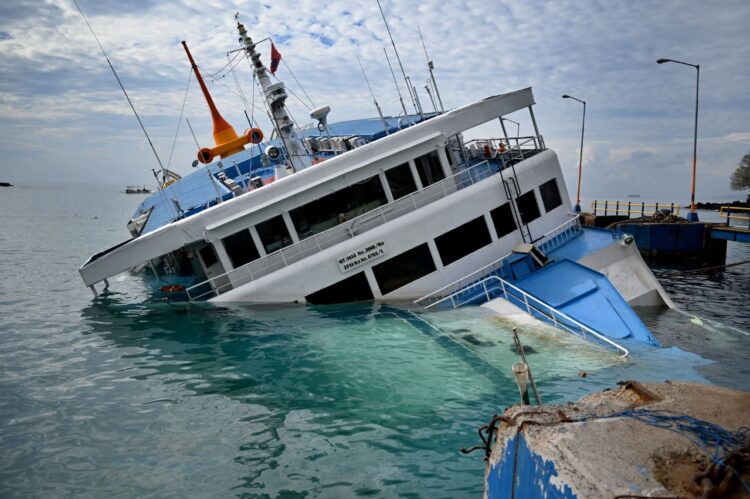 Accidente de barco en Nigeria deja 76 muertos