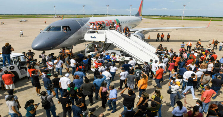 Toma del aeropuerto de Viru Viru