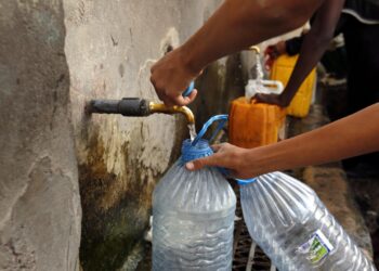 Autoridades de la AAPS alertan sobre el consumo irresponsable del agua en épocas de sequía. Foto: Archivo