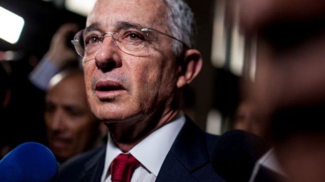 Uribe lamenta que tenga que retomar la ‘tortura’ judicial para archivar su causa por soborno de testigos