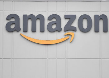 California demanda a Amazon por presuntamente frustrar precios más bajos en otros portales