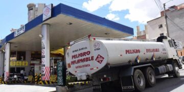 La ANH garantiza combustibles en 11 estaciones de servicio de la Chiquitania