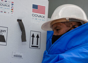 Llegan a Bolivia más de 1,3 millones de vacunas Pfizer donadas por EEUU