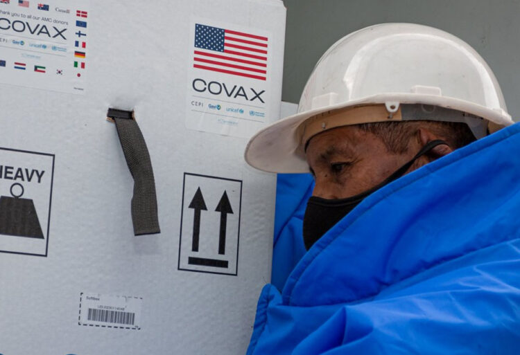 Llegan a Bolivia más de 1,3 millones de vacunas Pfizer donadas por EEUU