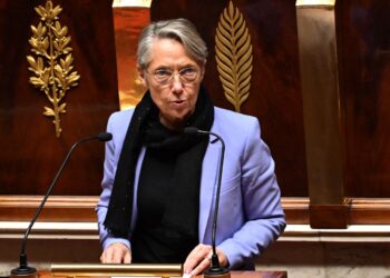 Asamblea Nacional francesa rechaza una nueva moción de censura.